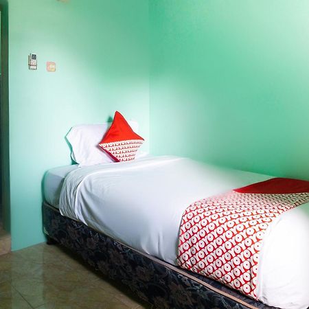 Oyo 3095 Semarapura Homestay Makassar Ngoại thất bức ảnh