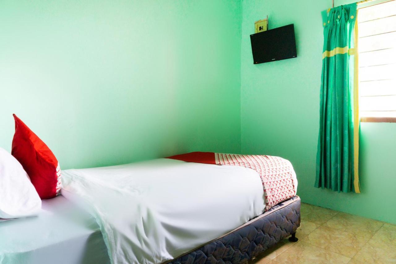 Oyo 3095 Semarapura Homestay Makassar Ngoại thất bức ảnh