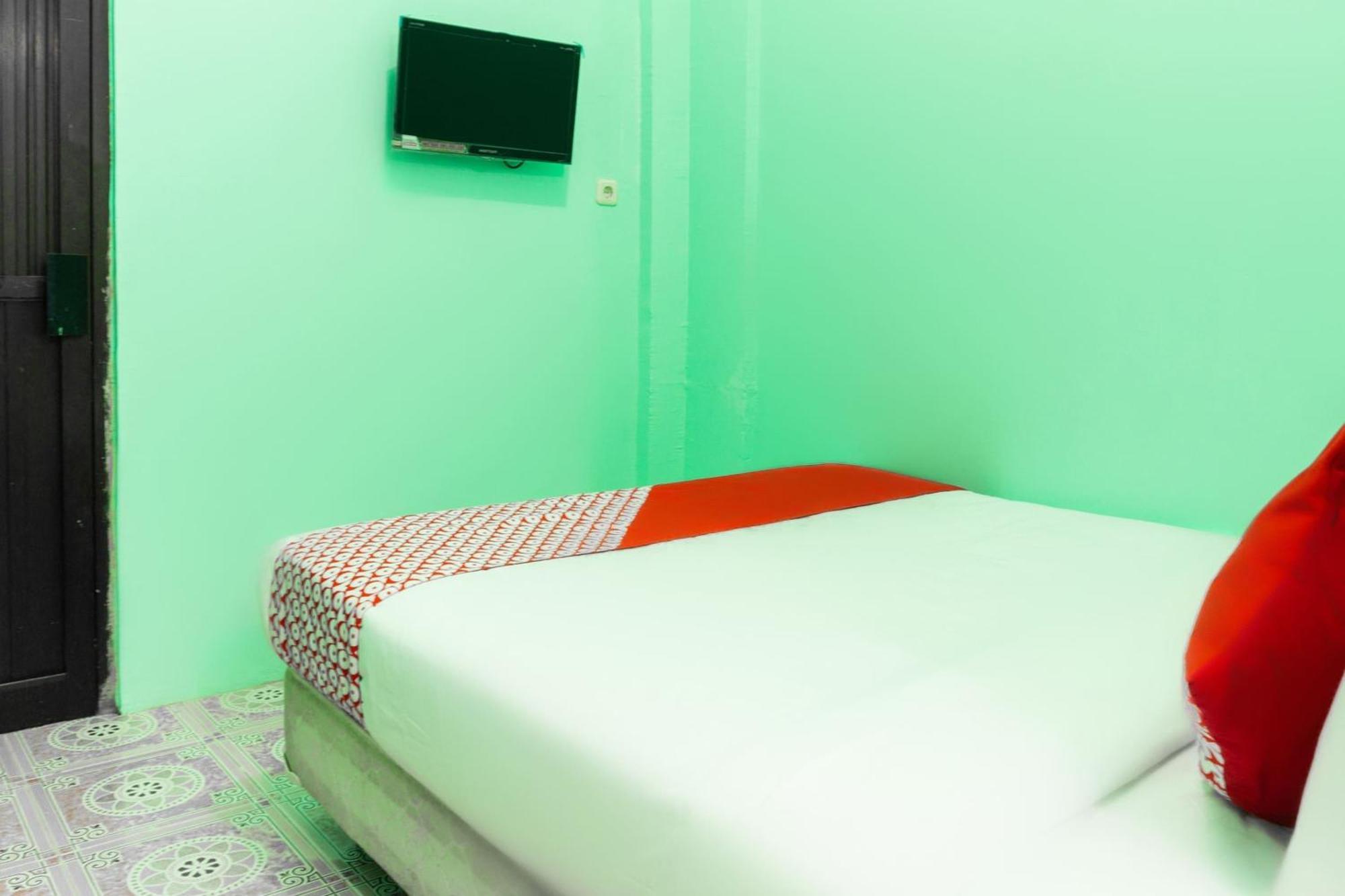 Oyo 3095 Semarapura Homestay Makassar Ngoại thất bức ảnh