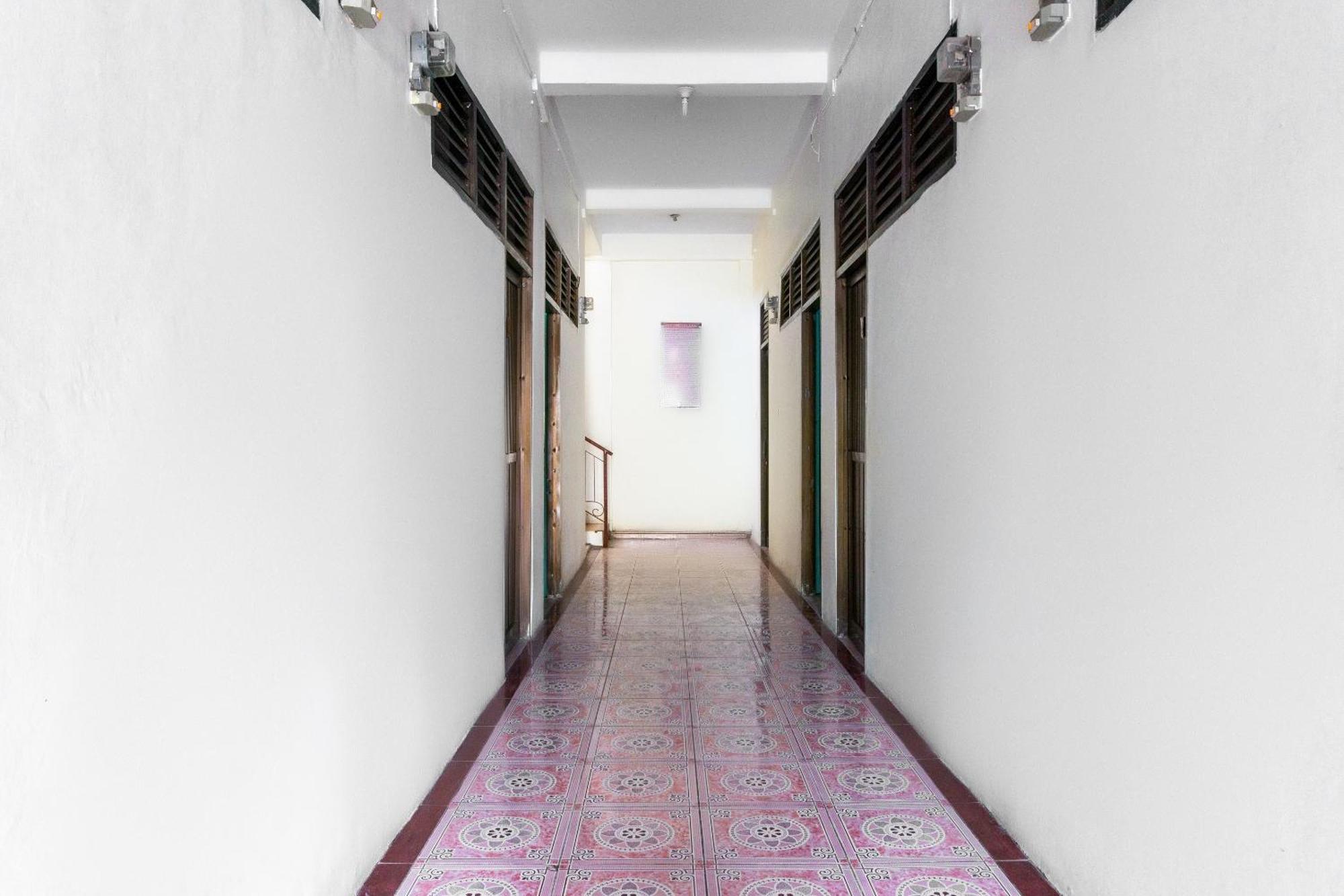 Oyo 3095 Semarapura Homestay Makassar Ngoại thất bức ảnh