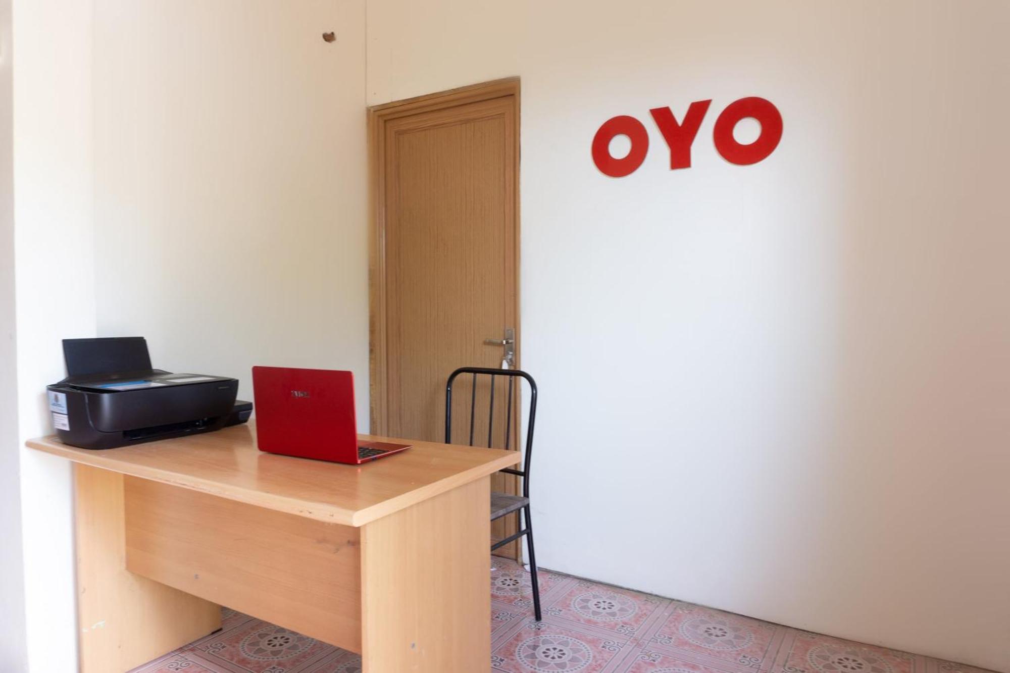 Oyo 3095 Semarapura Homestay Makassar Ngoại thất bức ảnh